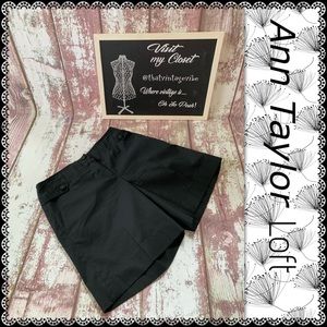 Ann Taylor Loft dress shorts, size 00
